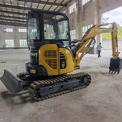 PC30 Komatsu Mini Excavator 3 Tonnes 3D84E avec cabine