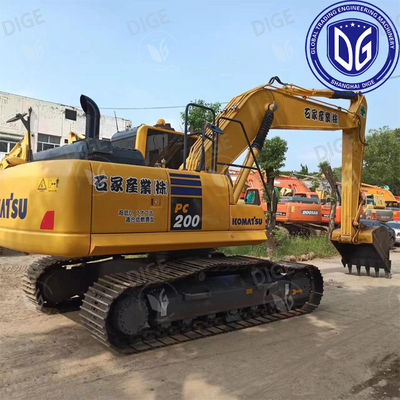 PC200 Excavatrice utilisée Komatsu 20 tonnes Excavatrice hydraulique utilisée japonaise moyenne