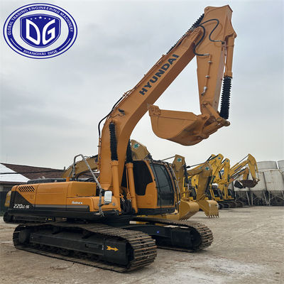 Excavateur Hyundai 220LC-9S pour des projets de terrassement puissants