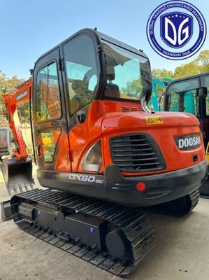DX60 Excavatrice utilisée Doosan 6 tonnes Mini Excavatrice utilisée Machine hydraulique