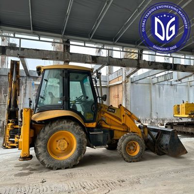 JCB 3CX chargeuse de remorqueuse d'occasion originaire du Royaume-Uni en bon état