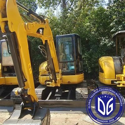 Excavatrice à 4 tonnes Caterpillar avec système de commande de fonctionnement avancé