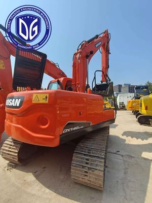 Excavateur Doosan DX140 puissant et durable pour vos projets de construction