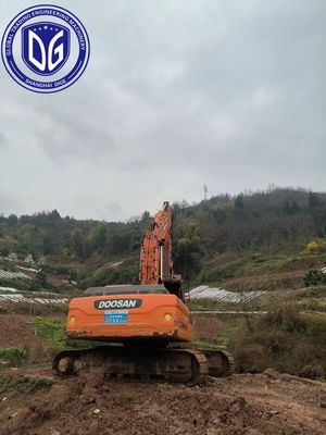 Excavateur Doosan d'occasion de 37 tonnes DX370LC hautement flexible avec inspection approfondie