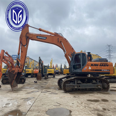 Excavateur Doosan DX500 d'occasion de 50 tonnes avec contrôle précis de l'excavation