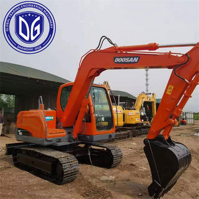 Utilisé Doosan DX80 8Ton Petite excavatrice haute efficacité Bonne qualité en vente