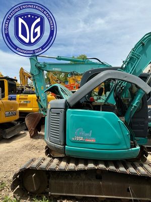 Manœuvrable Sk75SR Utilisé Kobelco 7,5 tonnes Excavator polyvalent pour la construction