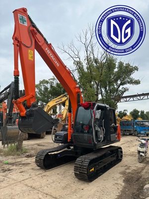 Une excavatrice de 12 tonnes utilisée Hitachi ZX125 avec bonne adhérence et traction