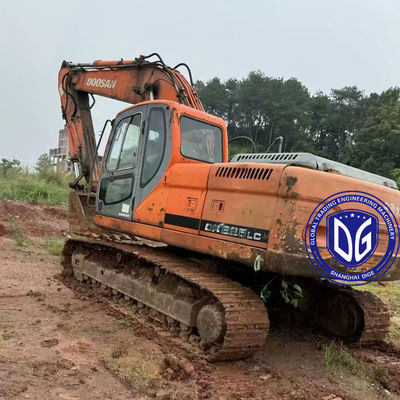 Doosan DX225 d'origine, 22,5 tonnes, nouvelle excavatrice, en parfait état, à vendre.