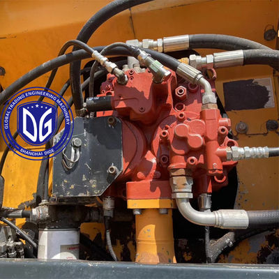 Excavateur à roues Hyundai Modèle 210W-9 Original et en bon état À vendre