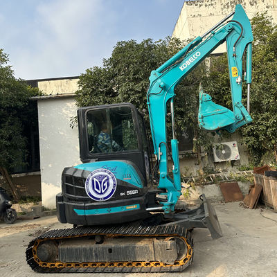 Excavateur hydraulique Kobelco Petite excavatrice 5,23m*1,96m*2,60m Pour les petits chantiers de construction Facilité d'utilisation