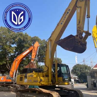 En bon état, une excavatrice PC400-8R utilisée par Komatsu, à bas prix.