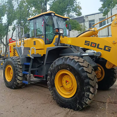 2.7m3 Capacité de seau standard Chargeur à roues SDLG utilisé, alimenté par un moteur EFI avancé