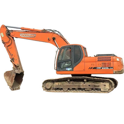 1.2 m3 capacité de seau Excavateur Doosan DX225 Parfait pour vos projets de construction