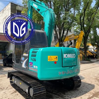 Type chenille excavatrice Kobelco SK75 d'occasion compacte