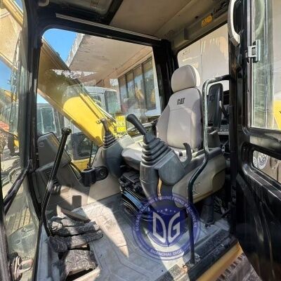 Utilisé Caterpillar CAT307D Excavator compact efficace prêt à l'emploi vente à chaud